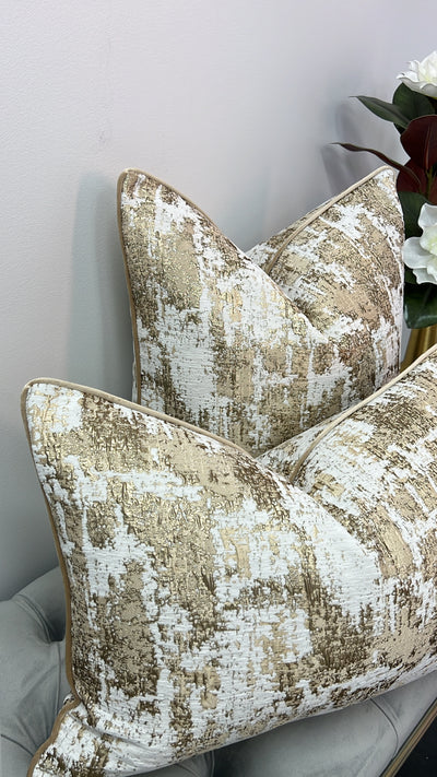 Cirrus gold cushion