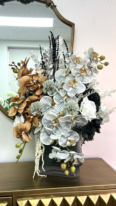 Pebble floral arrangement