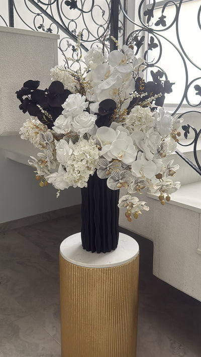 Glorious blooms flower Arrangement - Luscious Homewares