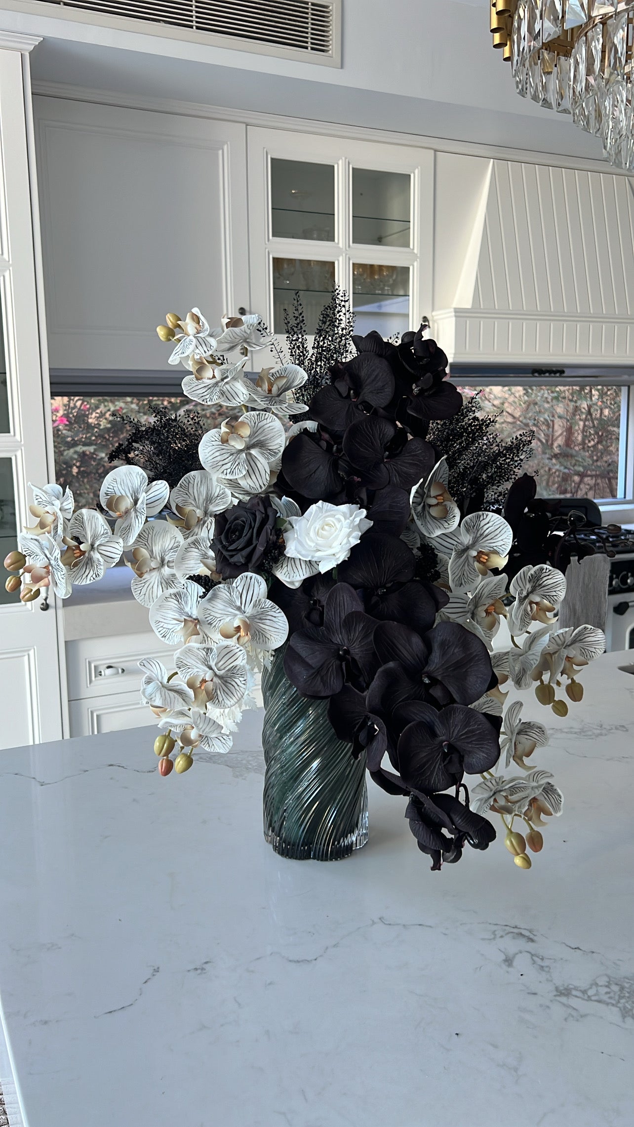 Issra Floral Arrangement - Luscious Homewares