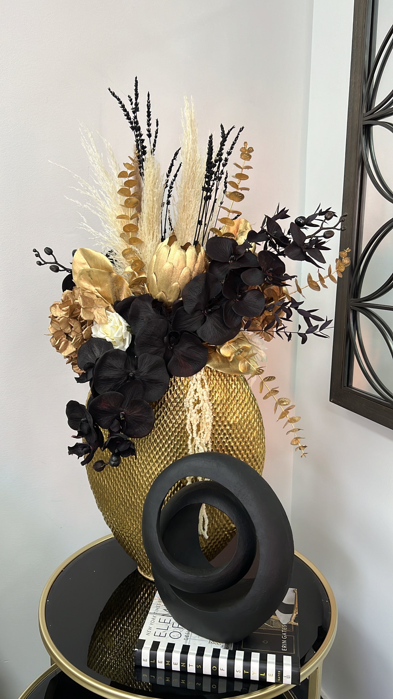 Cyrus floral arrangement - Luscious Homewares