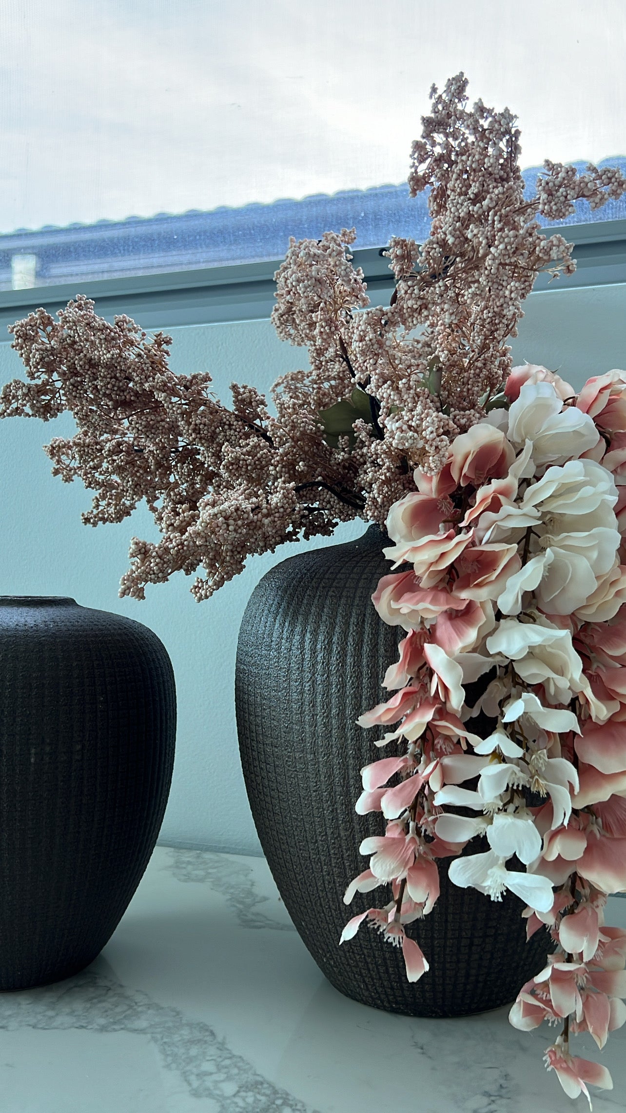 Artificial Dried bubble stem, available in 2 colours - Luscious Homewares