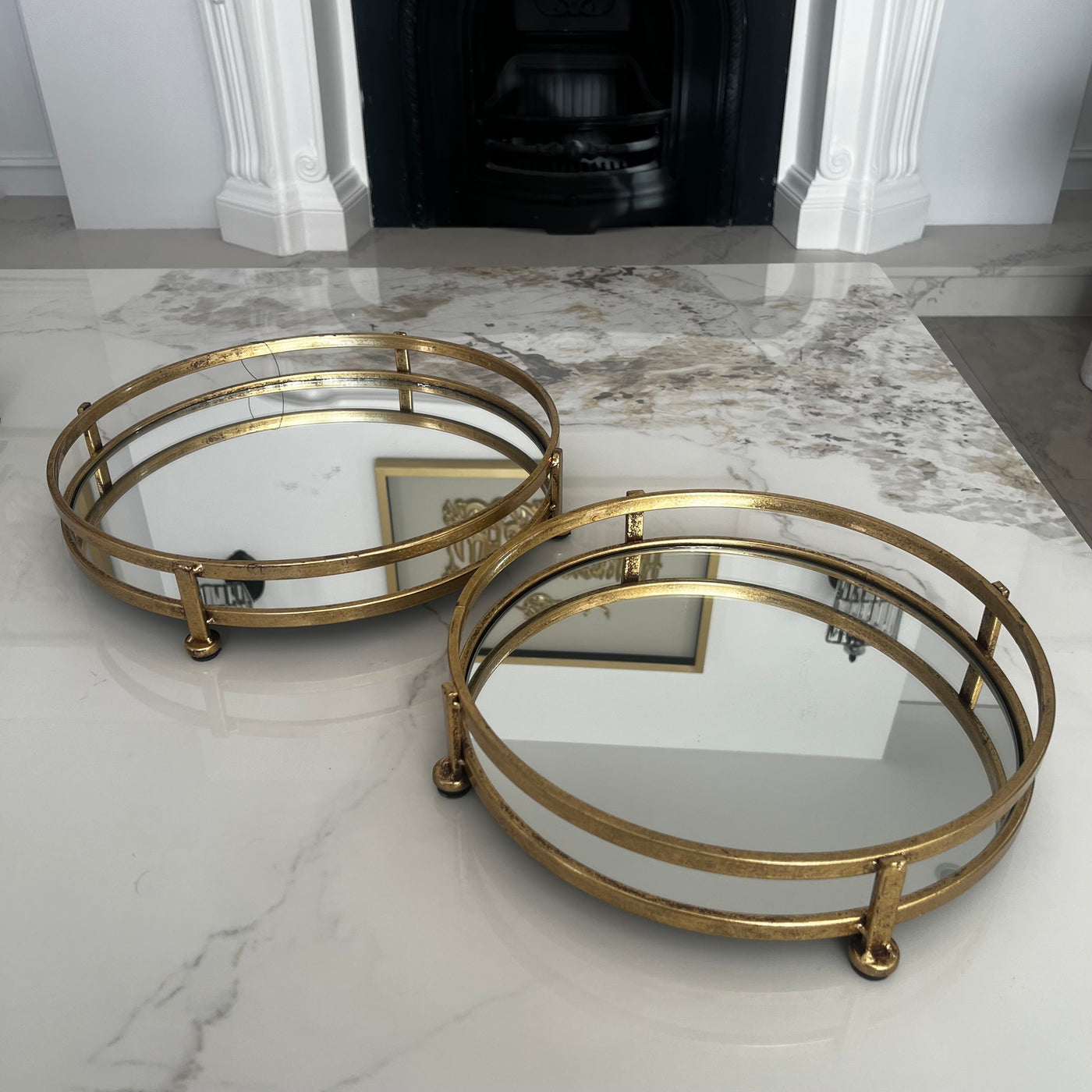 Dina round Gold mirror tray - Luscious Homewares