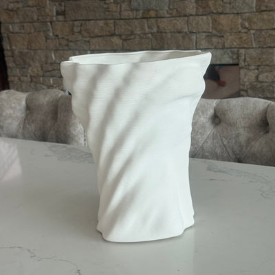 Fluted wave 3d ceramic vase