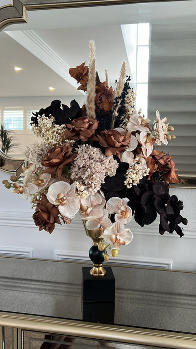 Lana 🤎 Floral Arrangement - Luscious Homewares