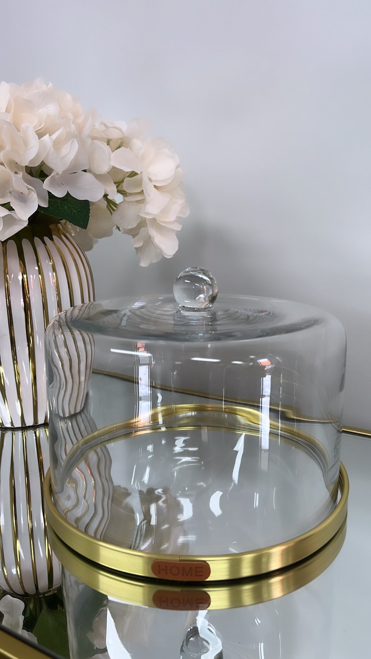 Gold Cake dome - Luscious Homewares