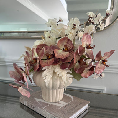 Gentle bloom flower Arrangement - Luscious Homewares