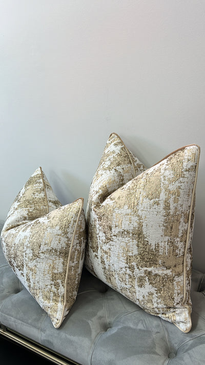 Cirrus gold cushion