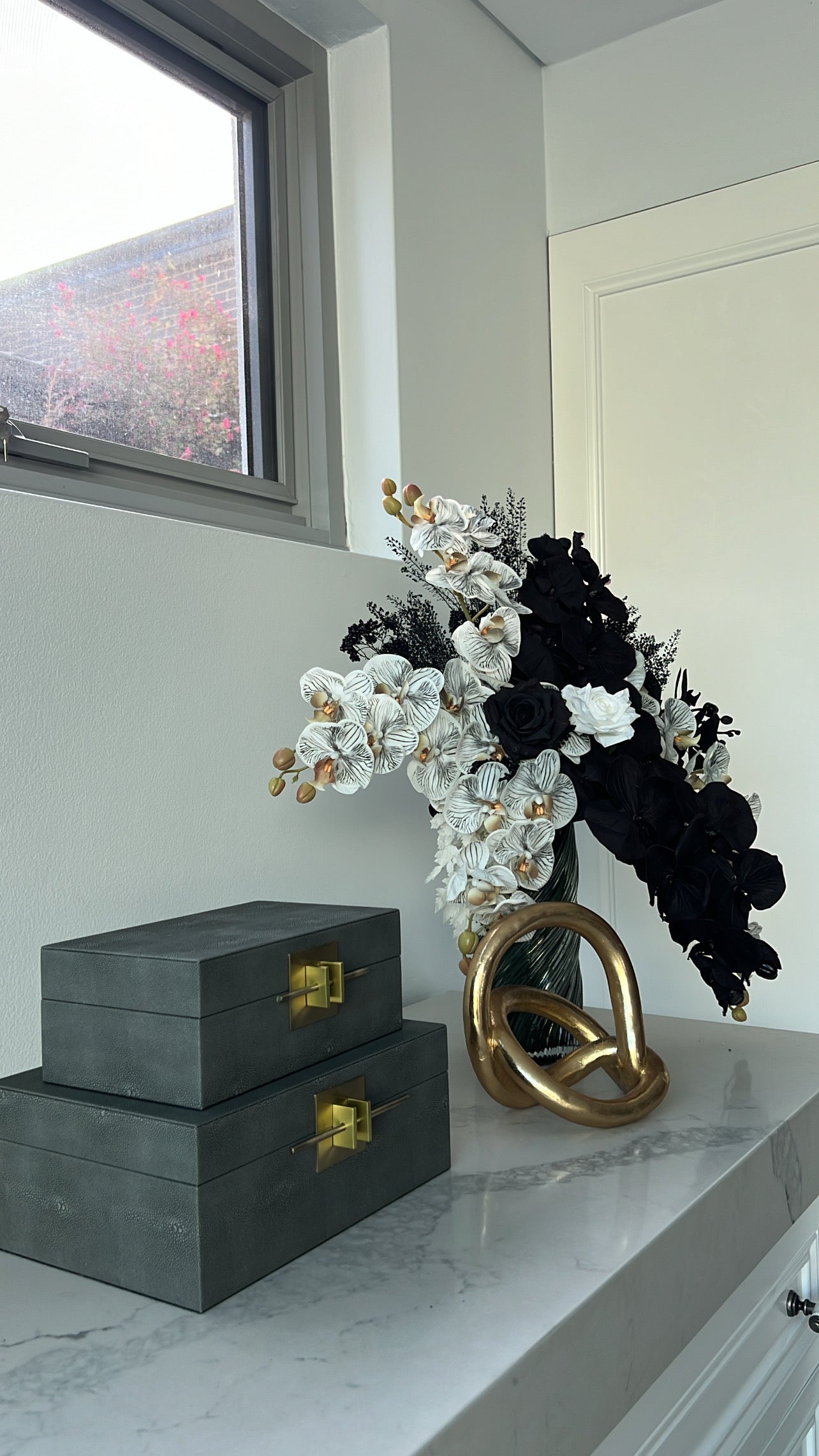 Issra Floral Arrangement - Luscious Homewares