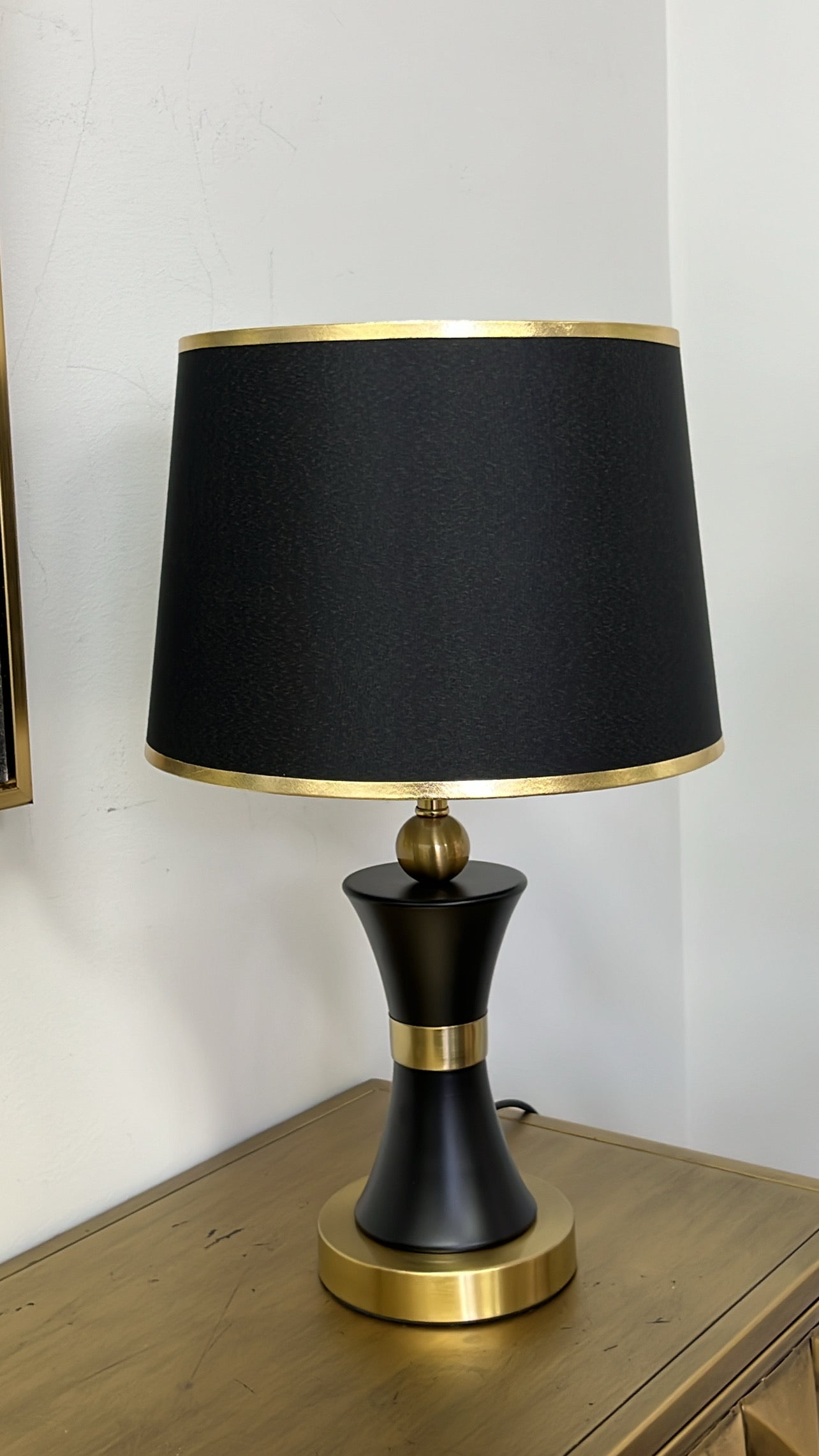 Minimal black & gold table Lamp