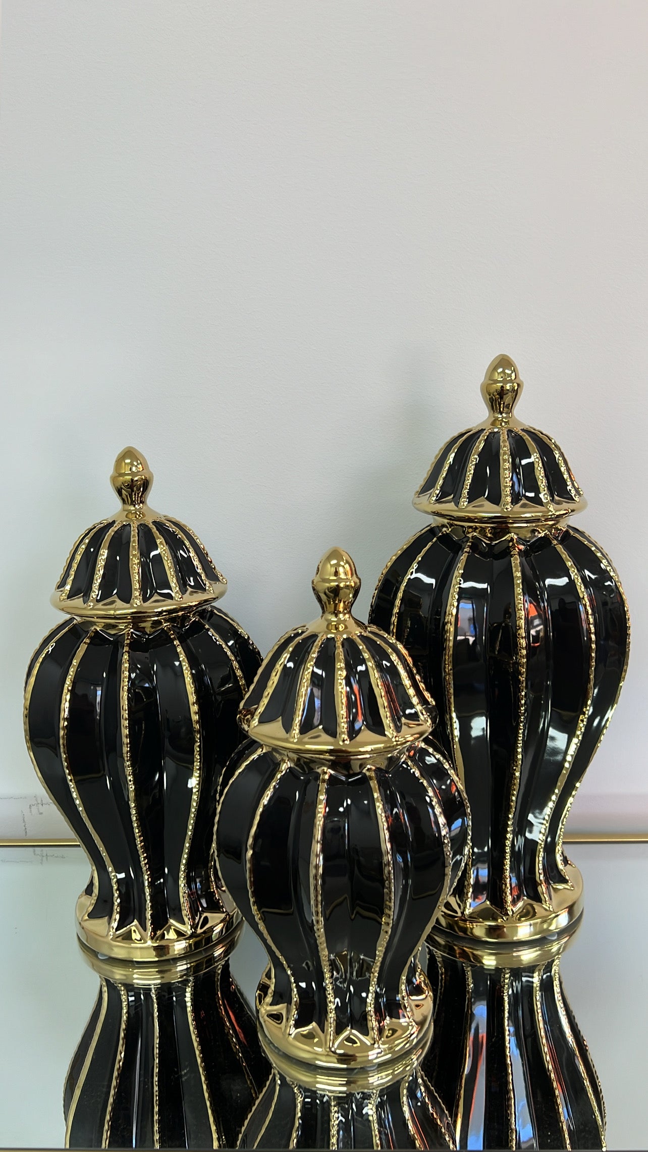 Jamel black ginger jars - Luscious Homewares