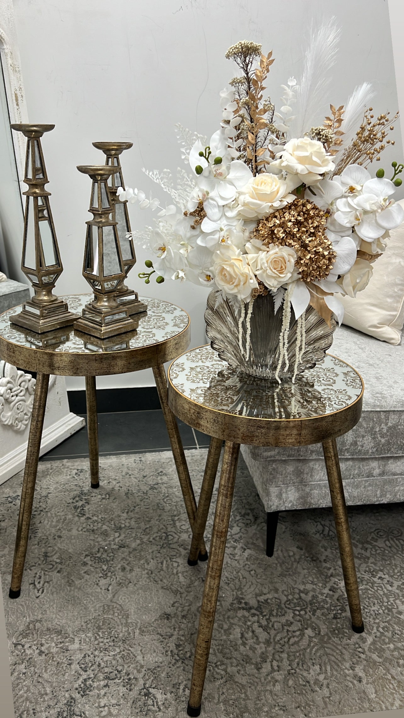 Fluer mirrored side Table - Luscious Homewares