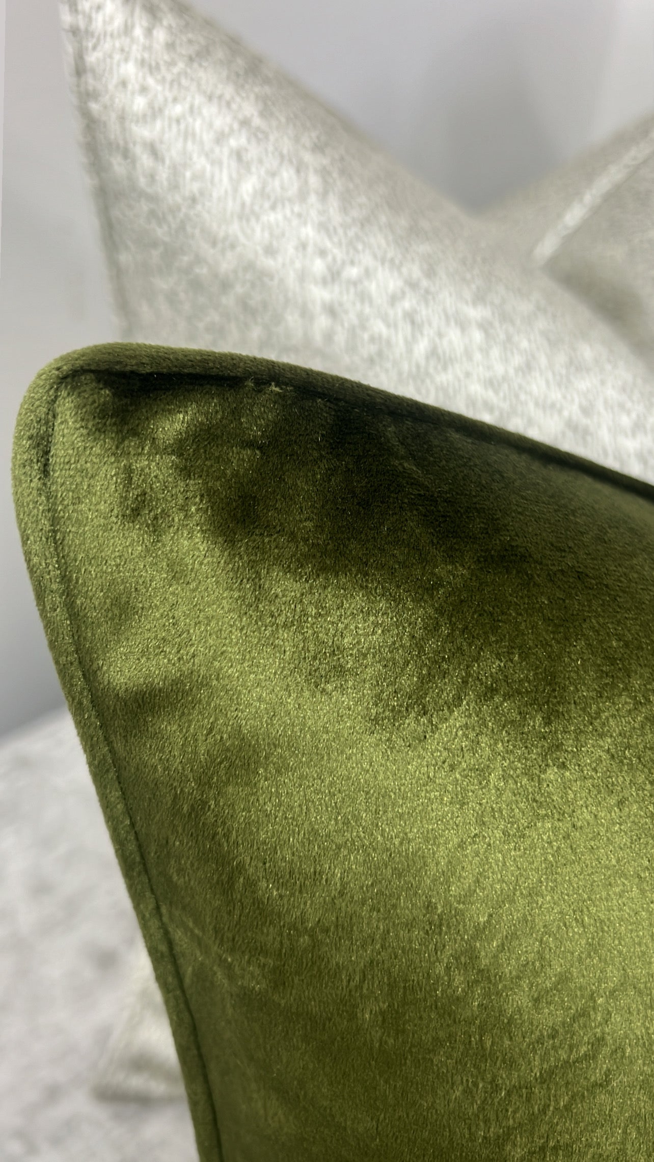 Luxe green 55x55 - Luscious Homewares