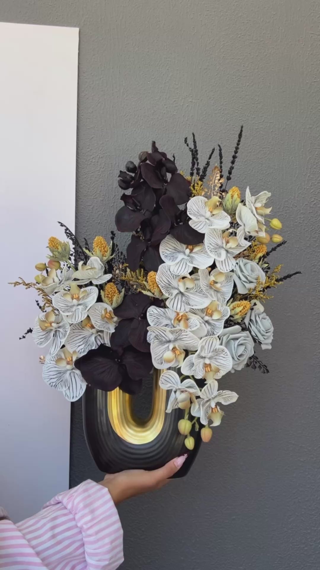 Camilla floral arrangement