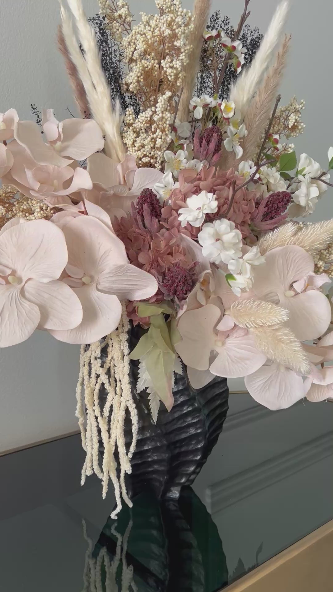 Annabell bloom Floral Arrangement