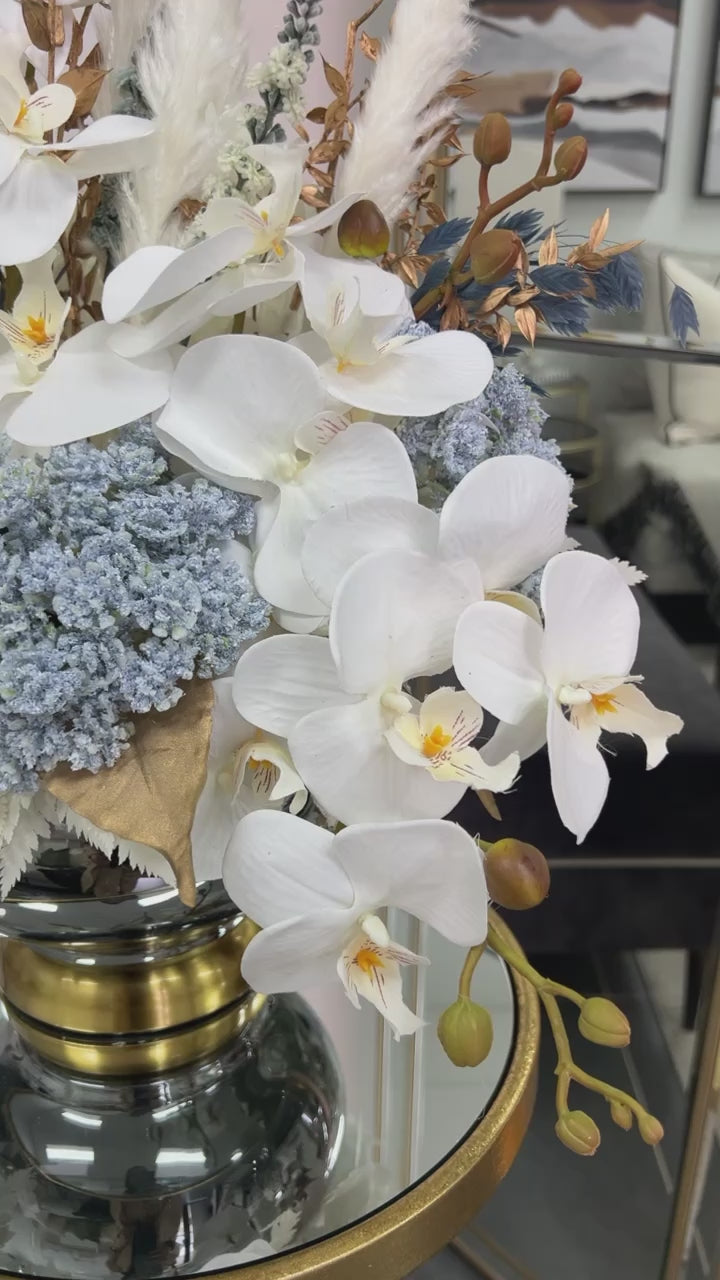 Cyrine floral arrangement