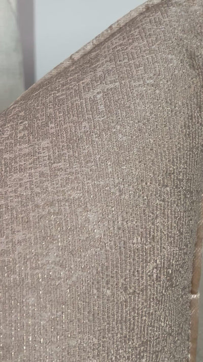 Ezra cushion