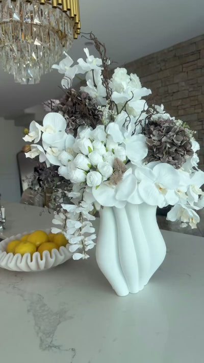 Dove blooms flower Arrangement