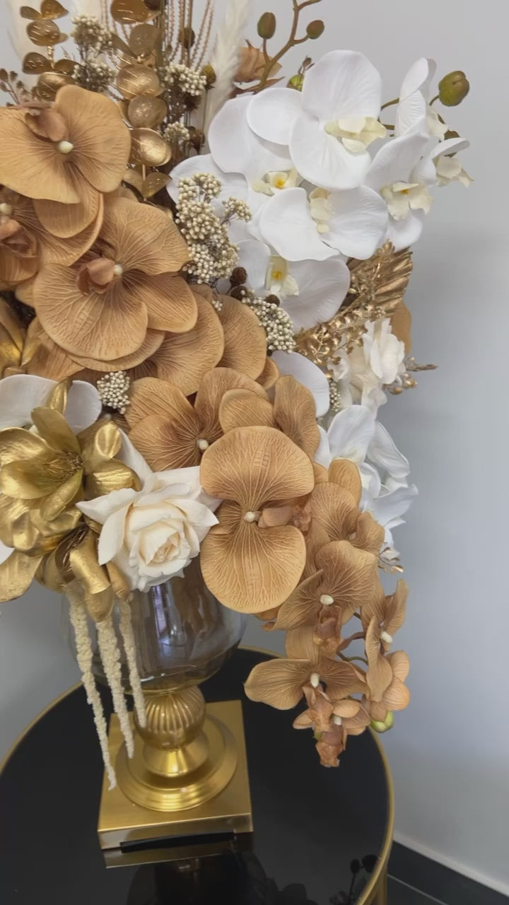 Athena floral arrangement