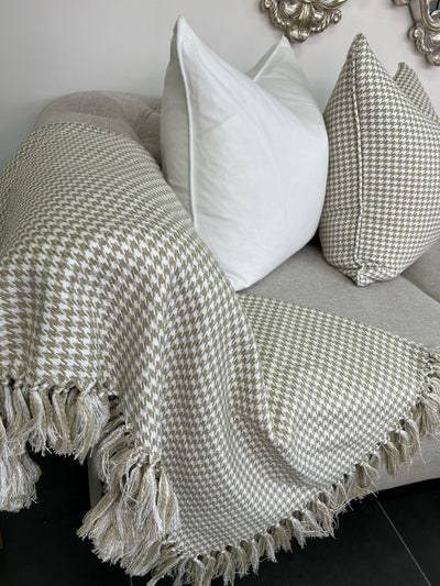 Giana throw champagne - Luscious Homewares