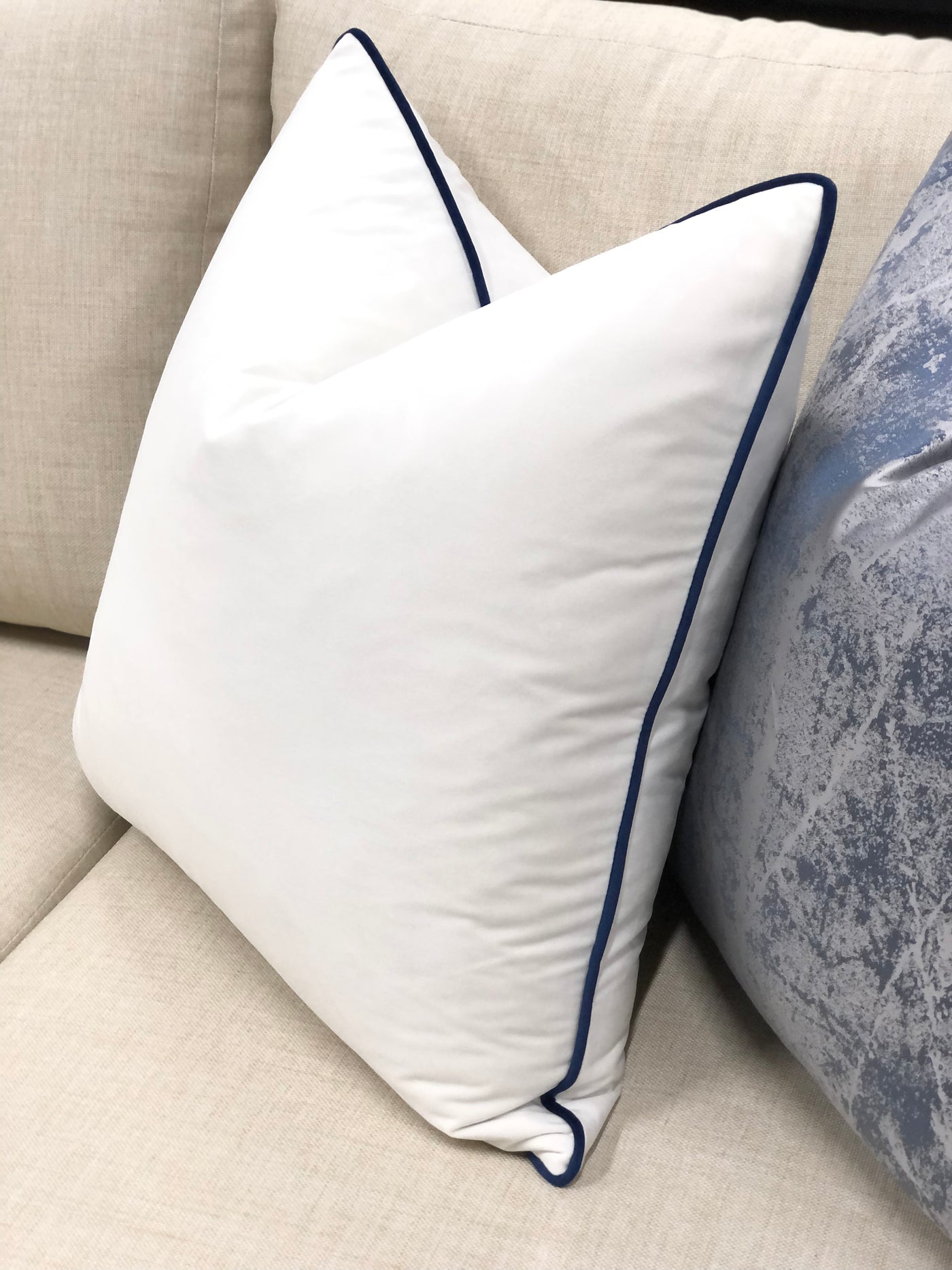 Lavinia white / navy piping - Luscious Homewares